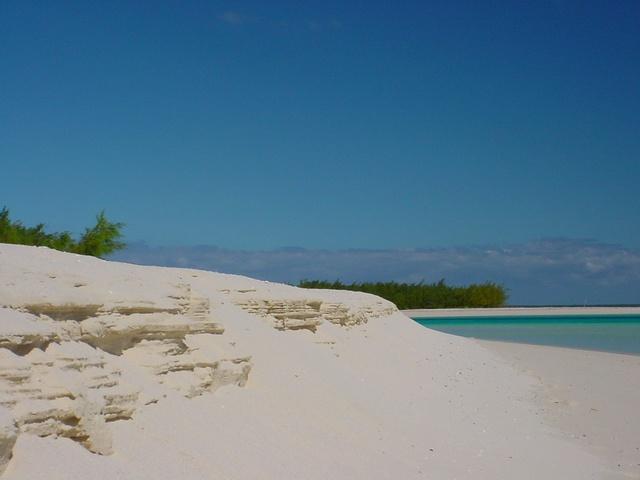 plage ouvea (2).jpg